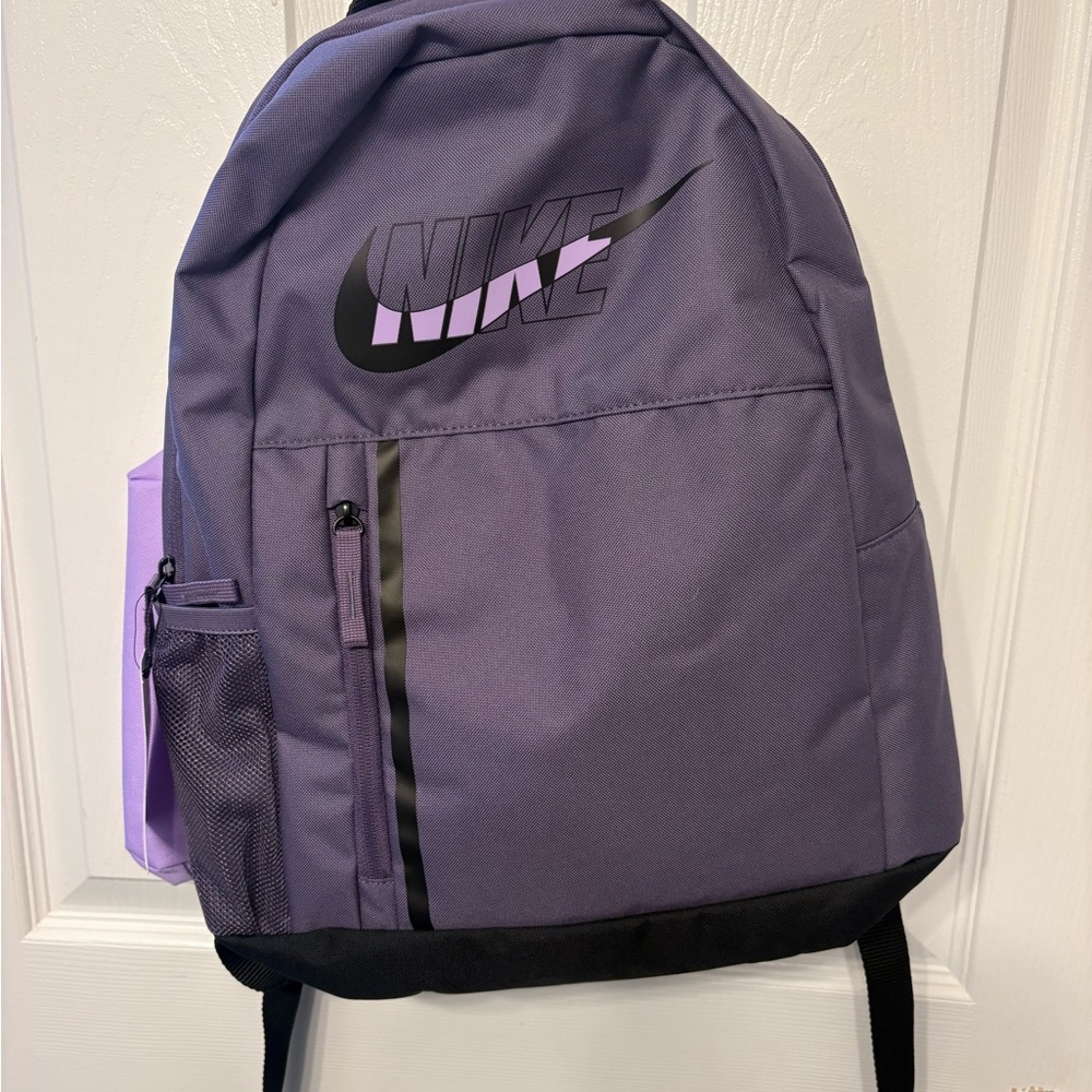 NWT Nike ELEMENTAL BACKPACK Travel School Bag PURPLE STORM Youth D06737-553